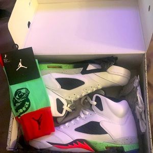 JORDAN 5 RETRO with Matching SOCKS